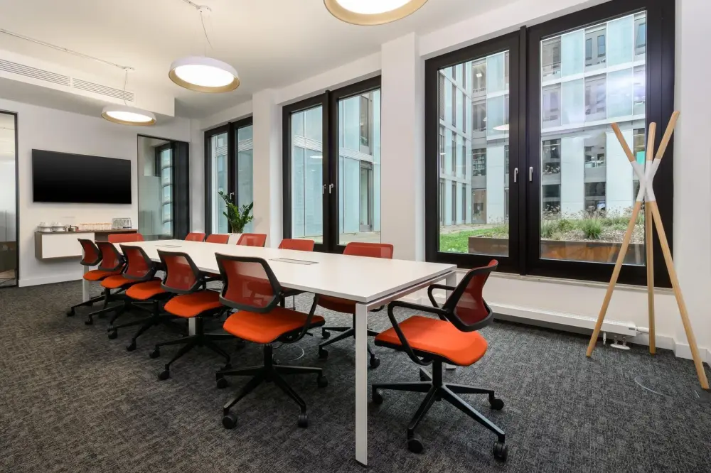 HQ Liverpool, New Barratt House, Salle de réunion MR-406, Liverpool