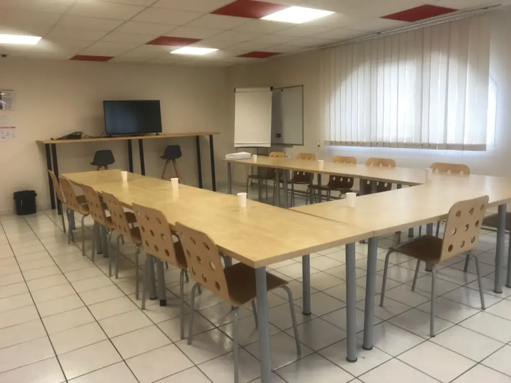 Le Check In, Salle rouge de 10 à 40 pers., Aix-les-Bains