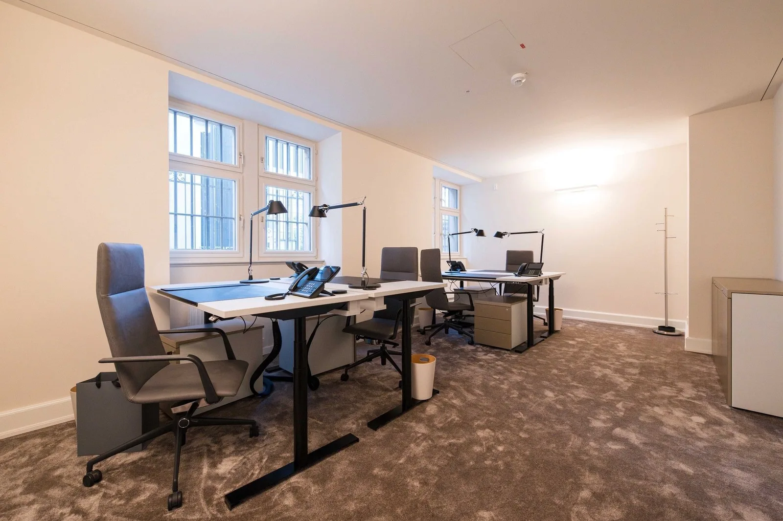 Satellite Office Frankfurt Villa Sander, Privatbüro mit 4 Arbeitsplätzen, Frankfurt am Main
