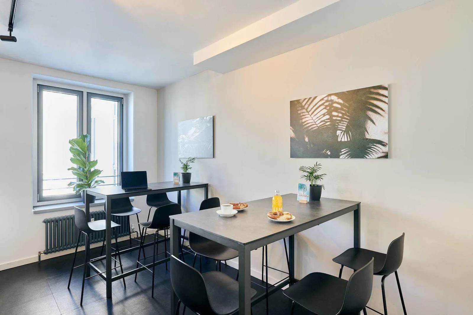 Scaling Spaces - Isartor, Kantine, München