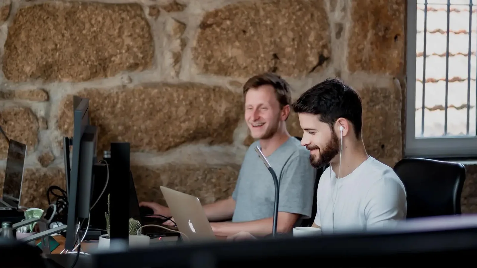 Seaside Cowork, Open-plan office, Matosinhos
