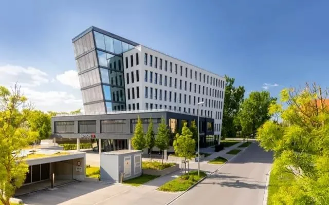 Sheridan Campus, Building facade, Augsburg