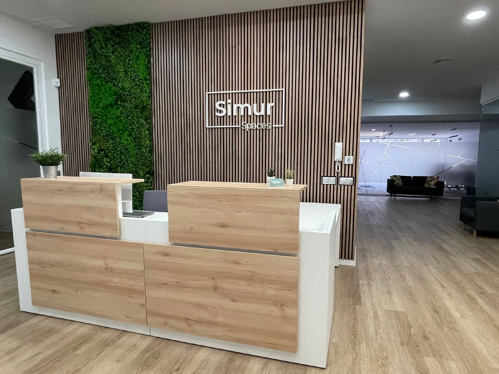 Simur Spaces Málaga, Recepción, Málaga