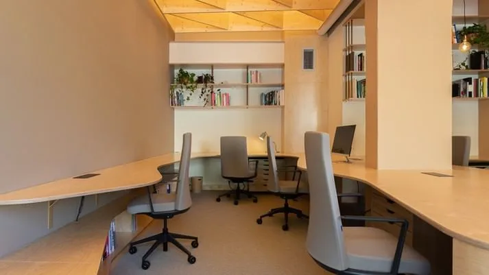 Sincera Coworking, Private office, 4 desks, Linda-a-Velha