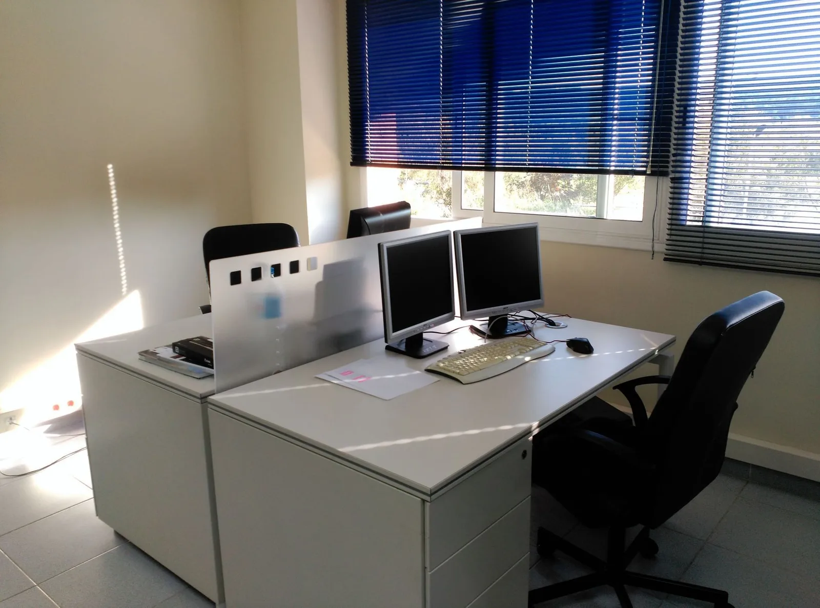Sinergia Coworking Barcelona, Despacho privado con 4 puestos, Sant Cugat del Vallès