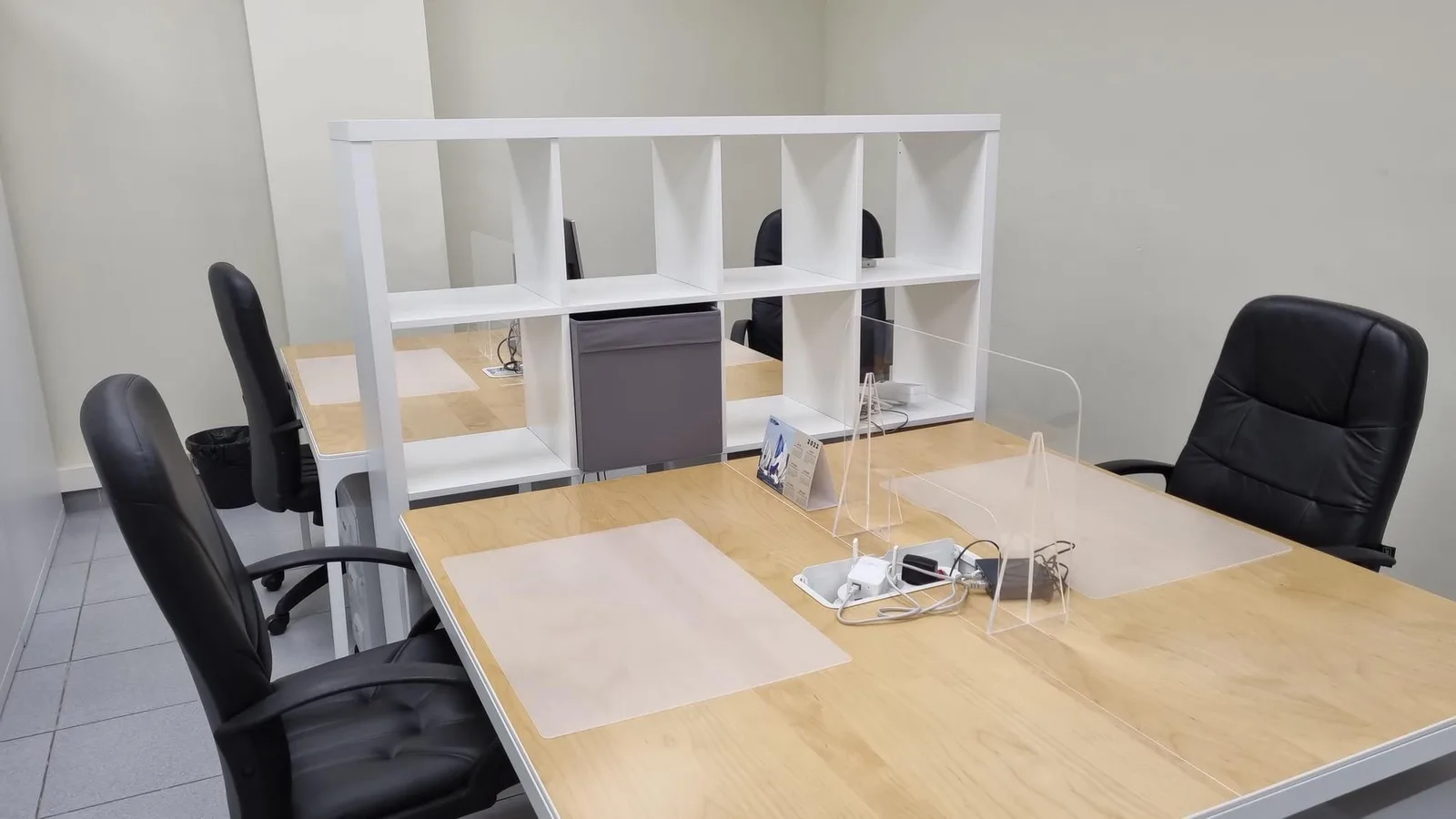 Sinergia Coworking, Bureau privatif 4 postes, Sant Cugat del Vallès