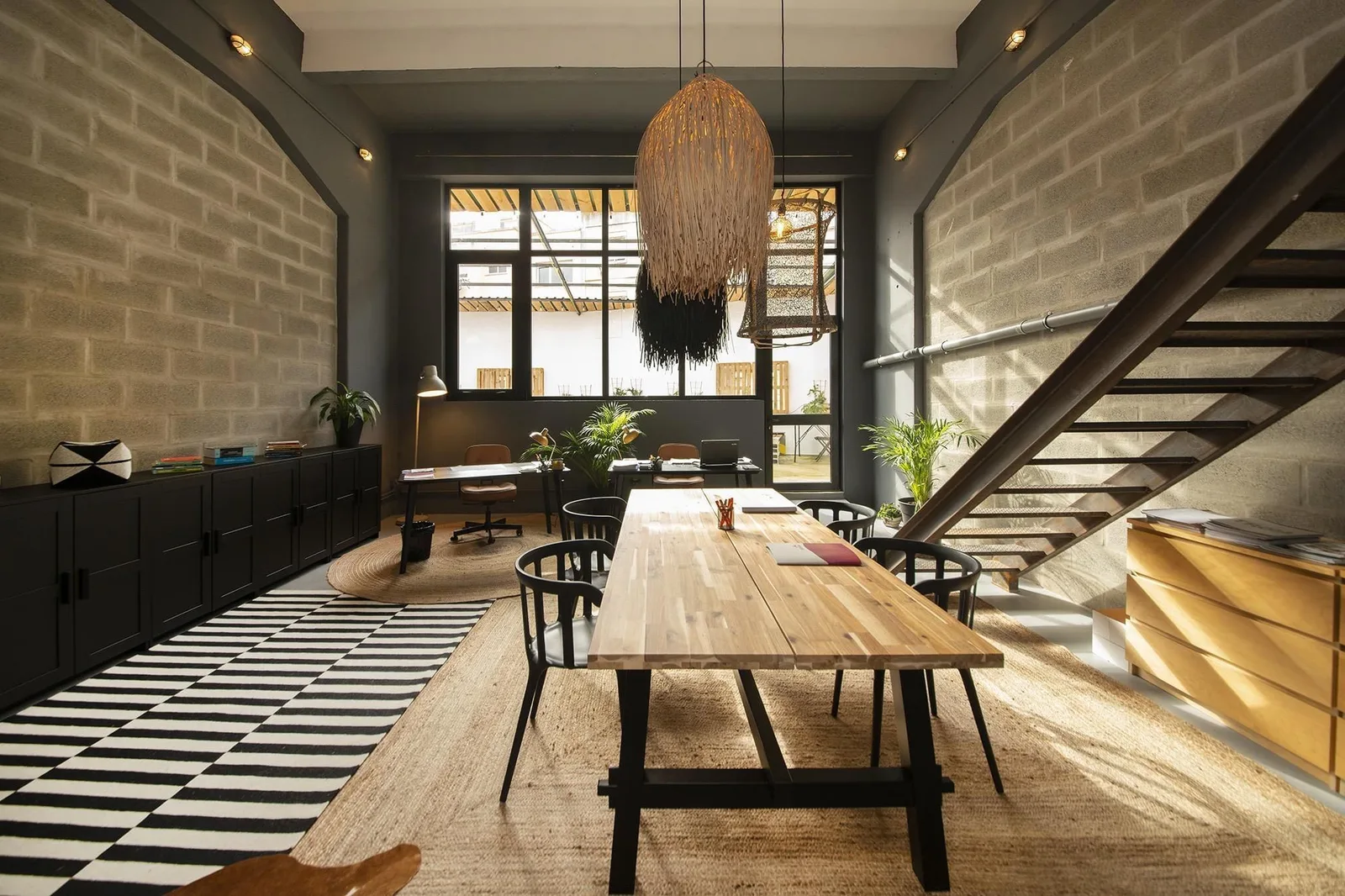 Sitio Work Alto São João, Sala de reuniões para 6 pessoas, Lisboa