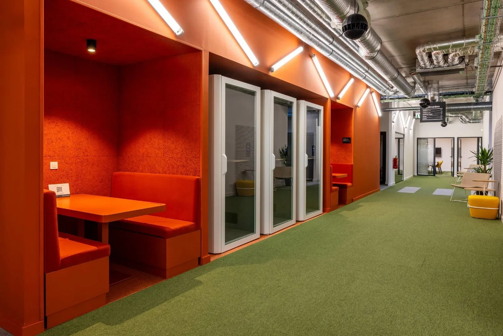 Sitio Work Campo Alegre, Cabina telefónica, Porto
