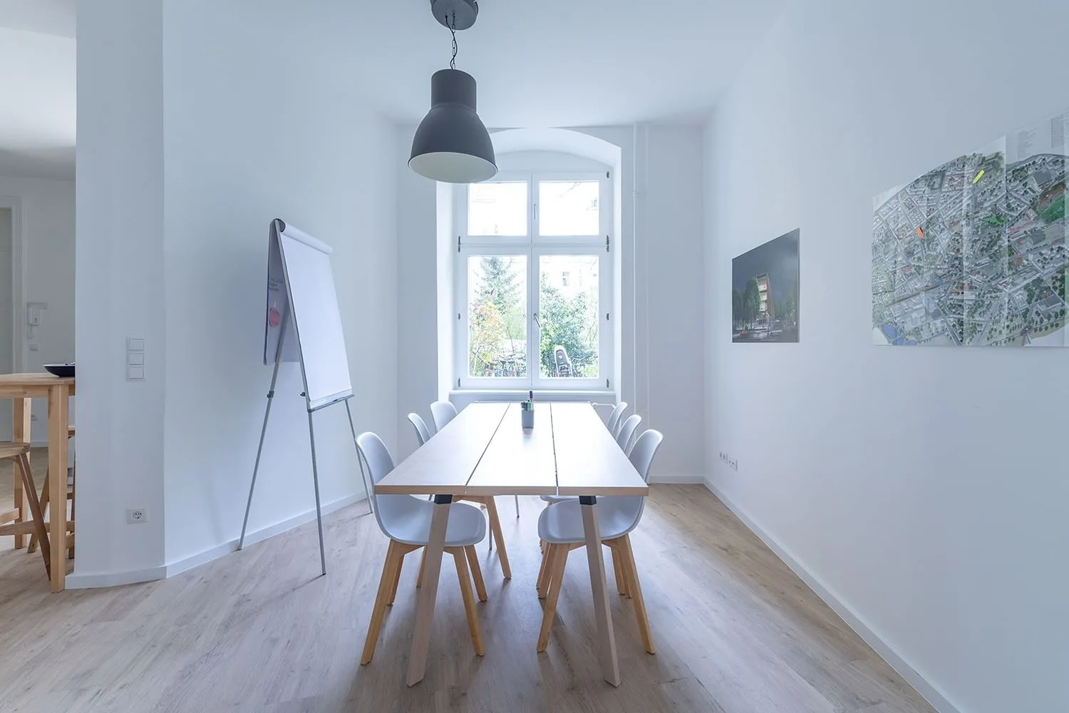 Social Space - Amandla, Meeting room for 8 people, Berlin