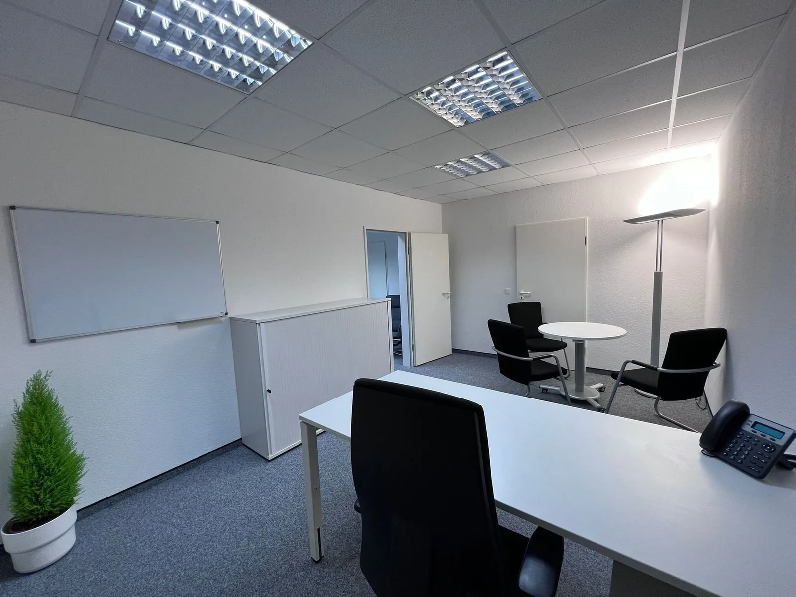 SofortBüro - Hannover Ost, Private office, 1 desk, Isernhagen
