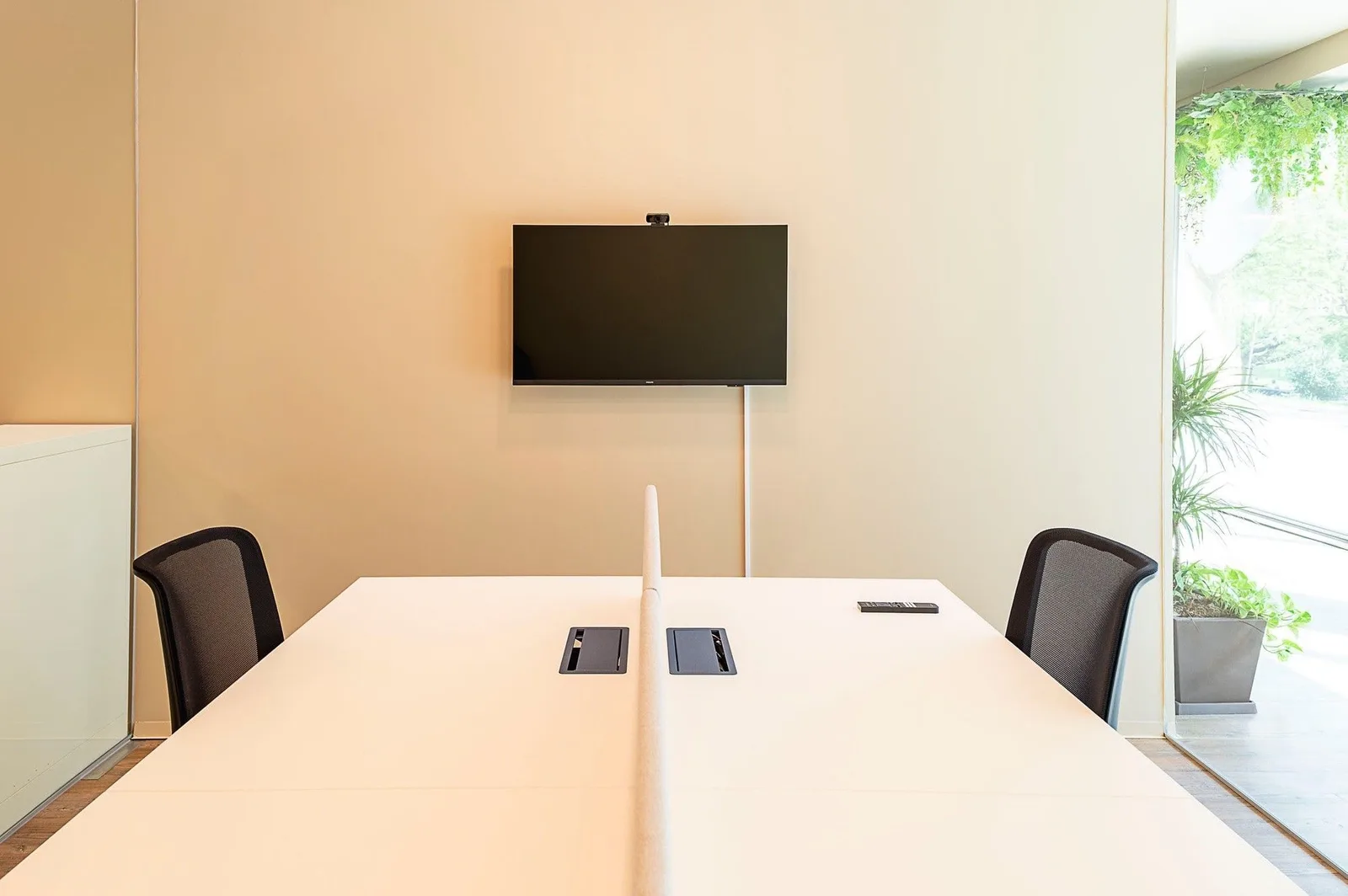 Solvian Coworking, Salle de réunion 4 personnes, Porto