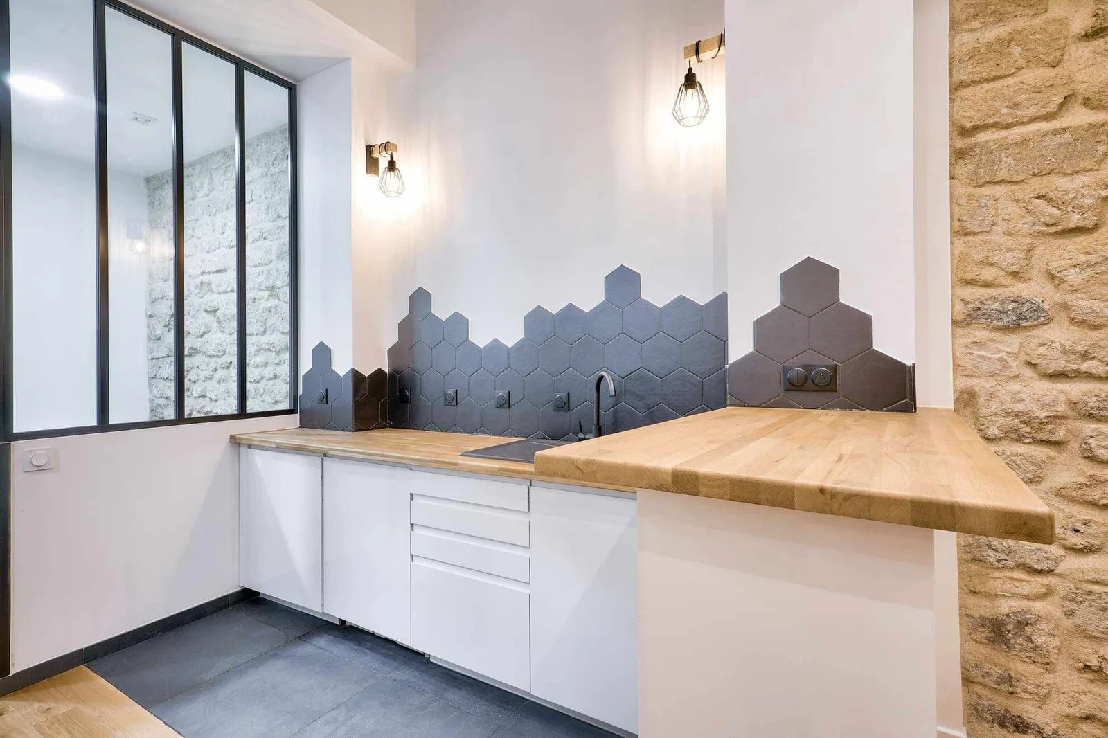 Sora Fontaine - 12 postes, Kitchen, Paris 9e