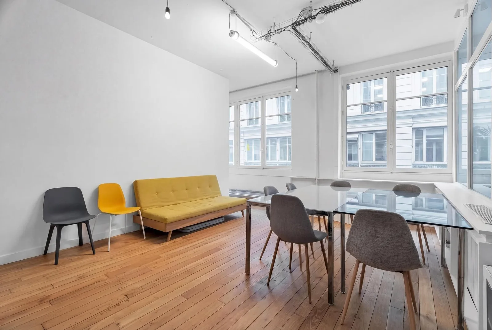 Sora Hauteville, Meeting room for 6 people, Paris 10e