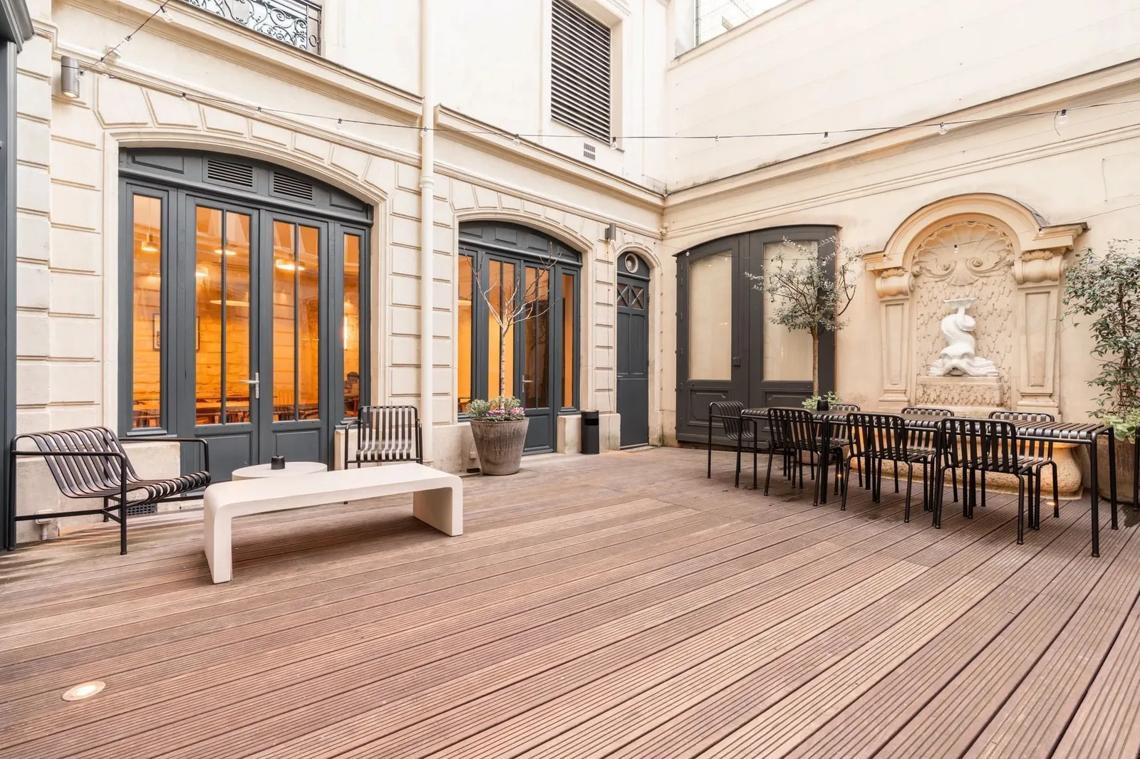 Sora Victoire, Terrasse und Außenbereich, Paris 9e