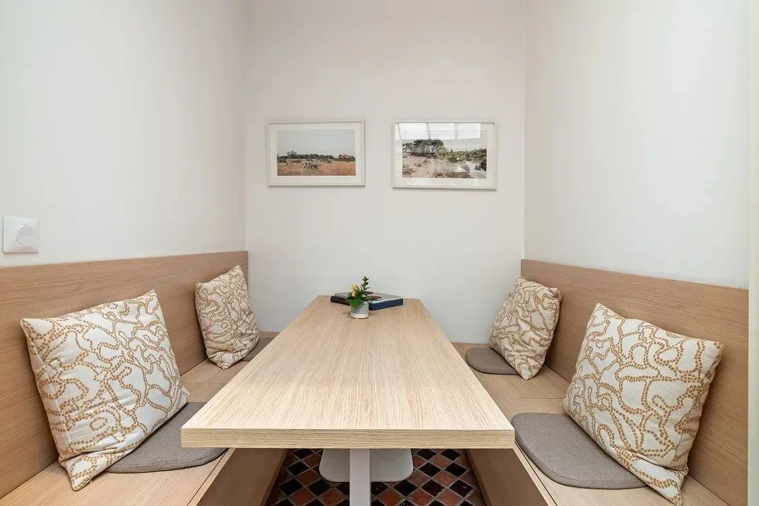 Sora Vosges - 12 postes, Meeting room for 4 people, Paris 4e