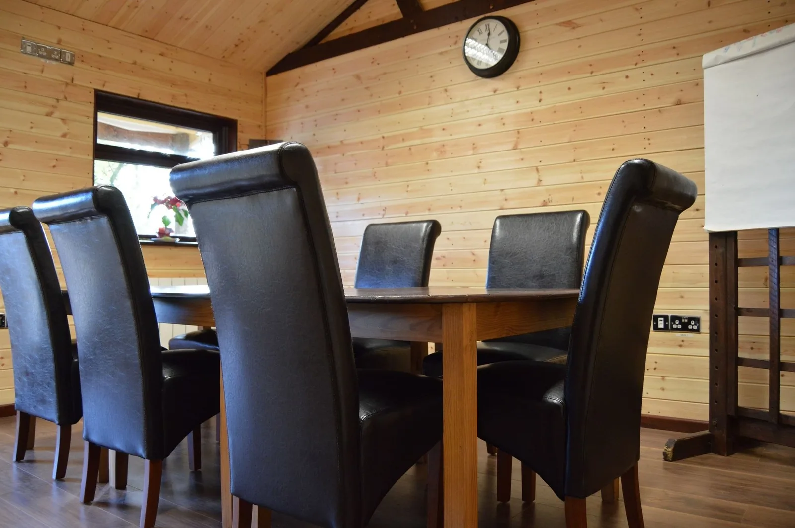 The Stables Business Centre, Meeting room for 6 people, Droitwich