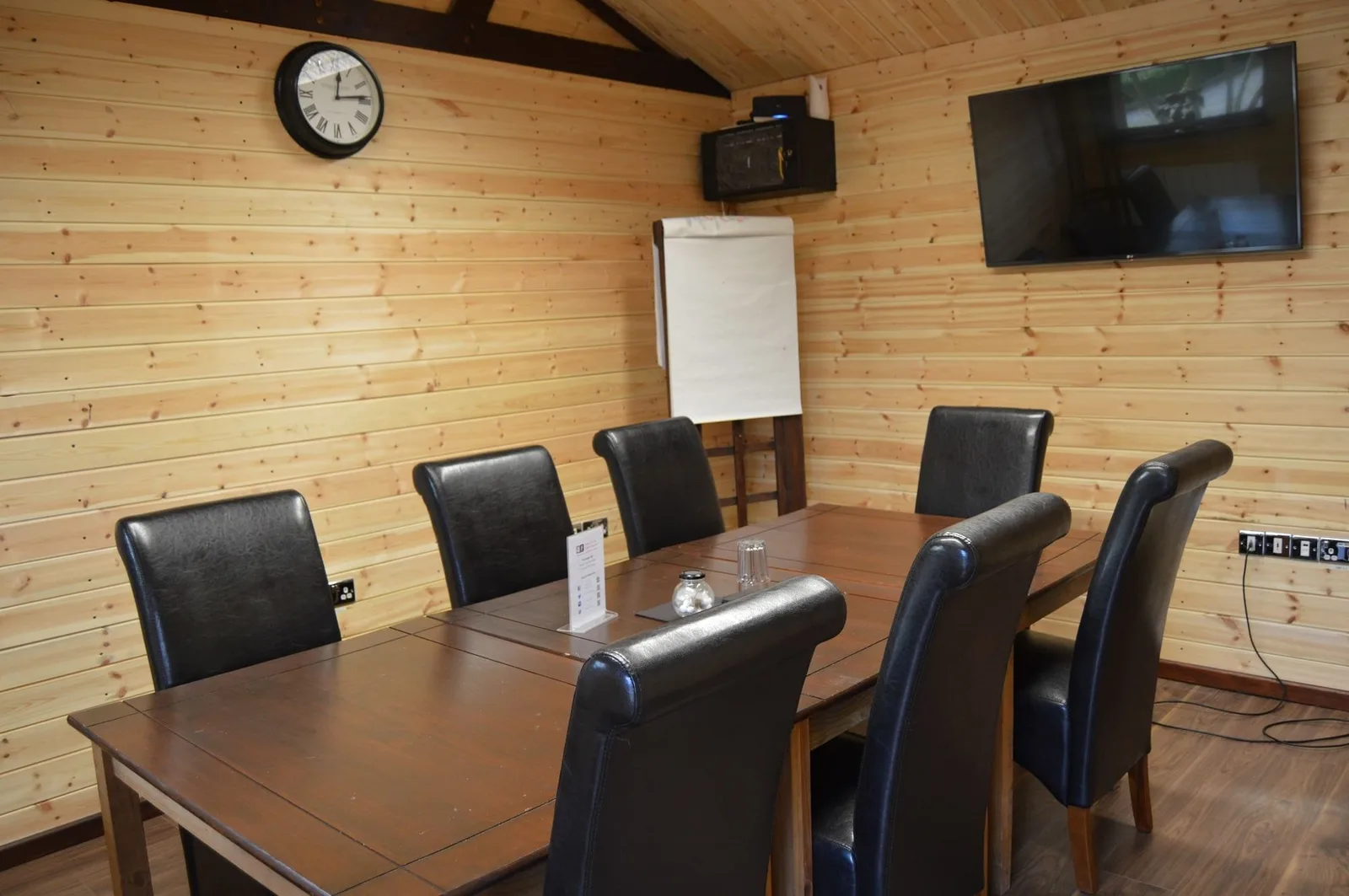 The Stables Business Centre, Meeting room for 6 people, Droitwich