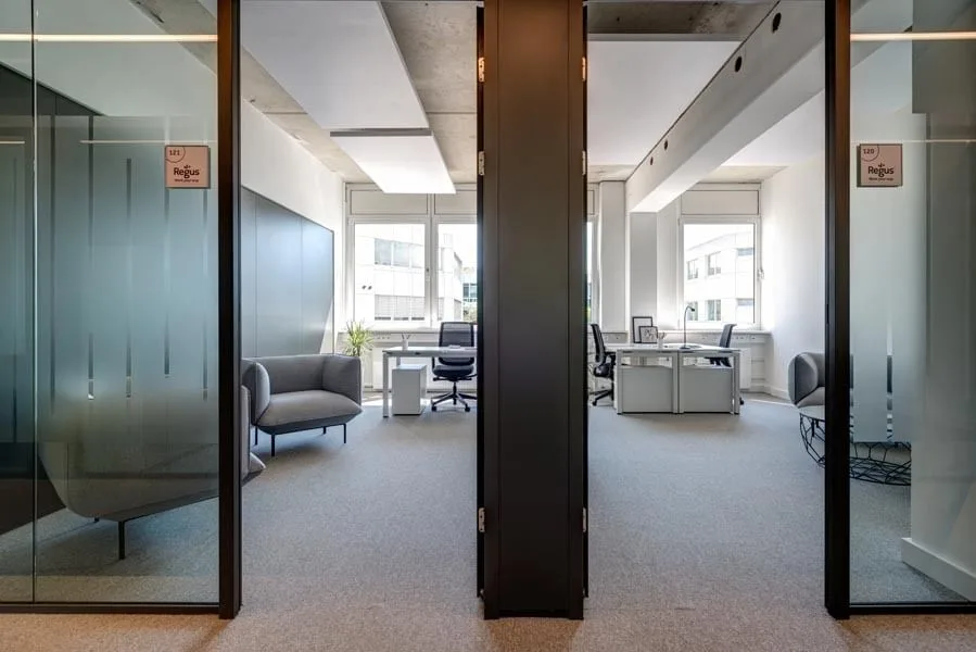 Steinhagen Offices, Privatbüro mit 3 Arbeitsplätzen, Ismaning