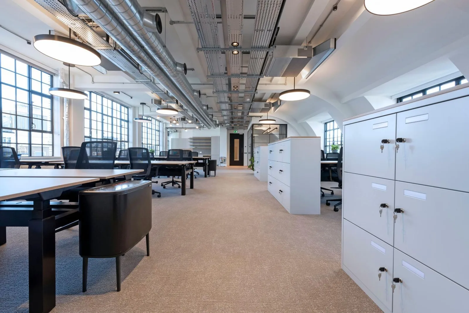 Storey - 19 Wells Street, Open space, Londres