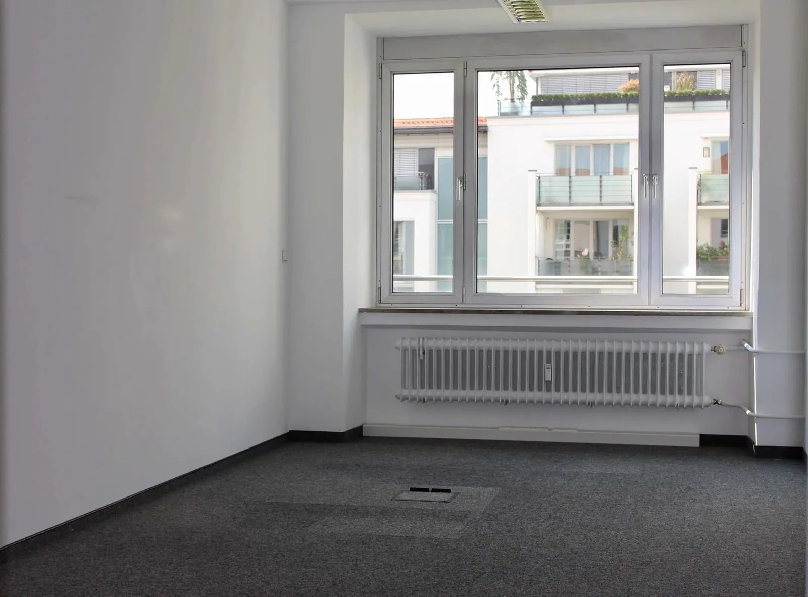 Sutoris Office, Privatbüro, München