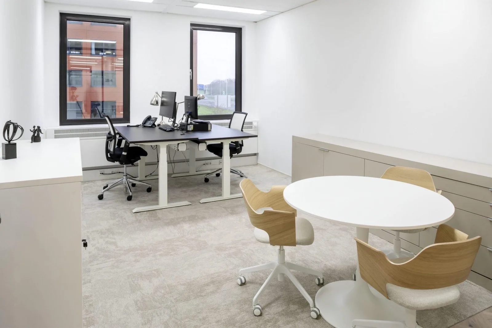 Synderella Utrecht The GRID, Privékantoor met 2 werkplekken, Utrecht