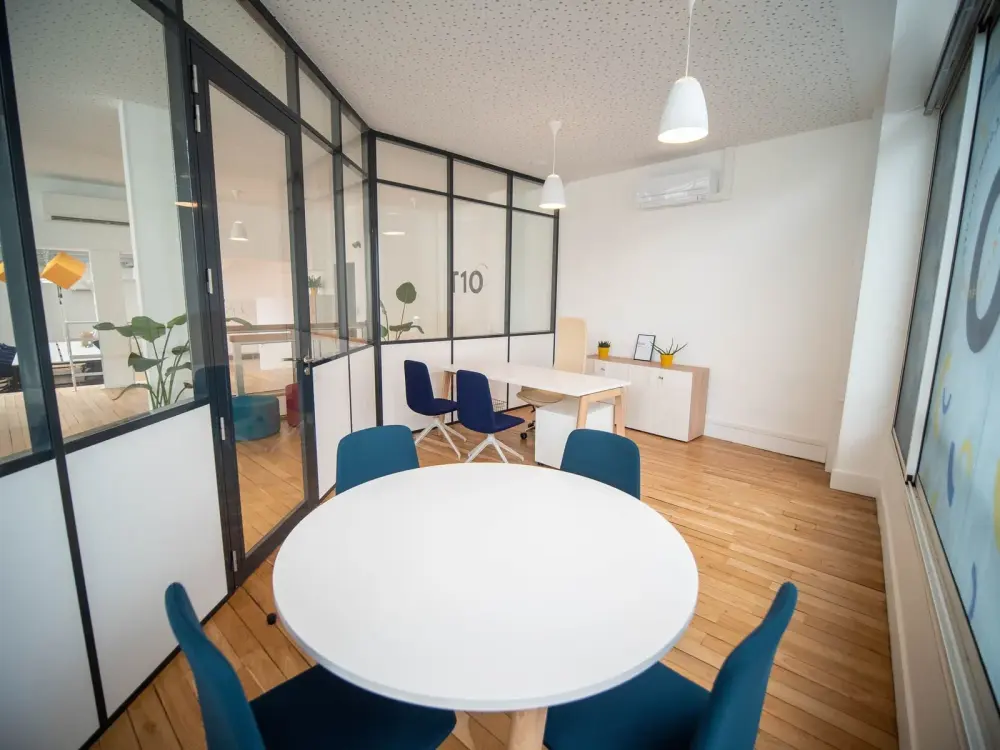 T10 - Coworking, Salle de réunion 6 personnes, Auxerre