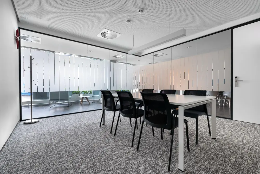 Regus TOYAMA, Denki Building、会議室 TATEYAMA、Toyama