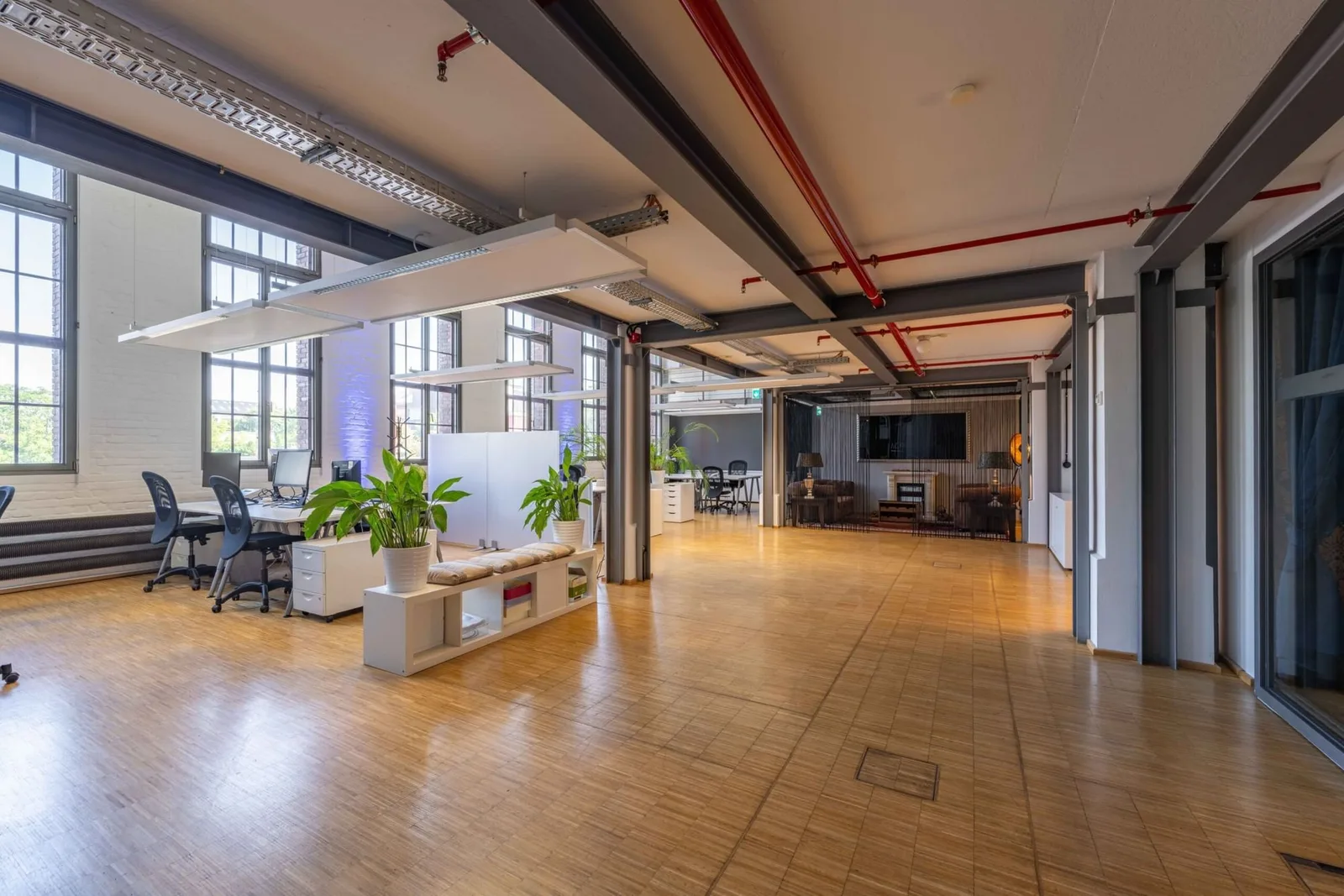 Thunderbolt Collective, Großraumbüro, Berlin