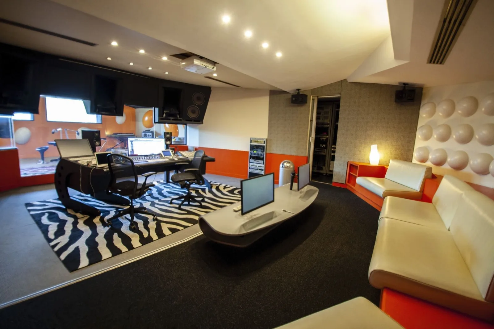 Time Work Space, Privatbüro mit 2 Arbeitsplätzen, Puteaux