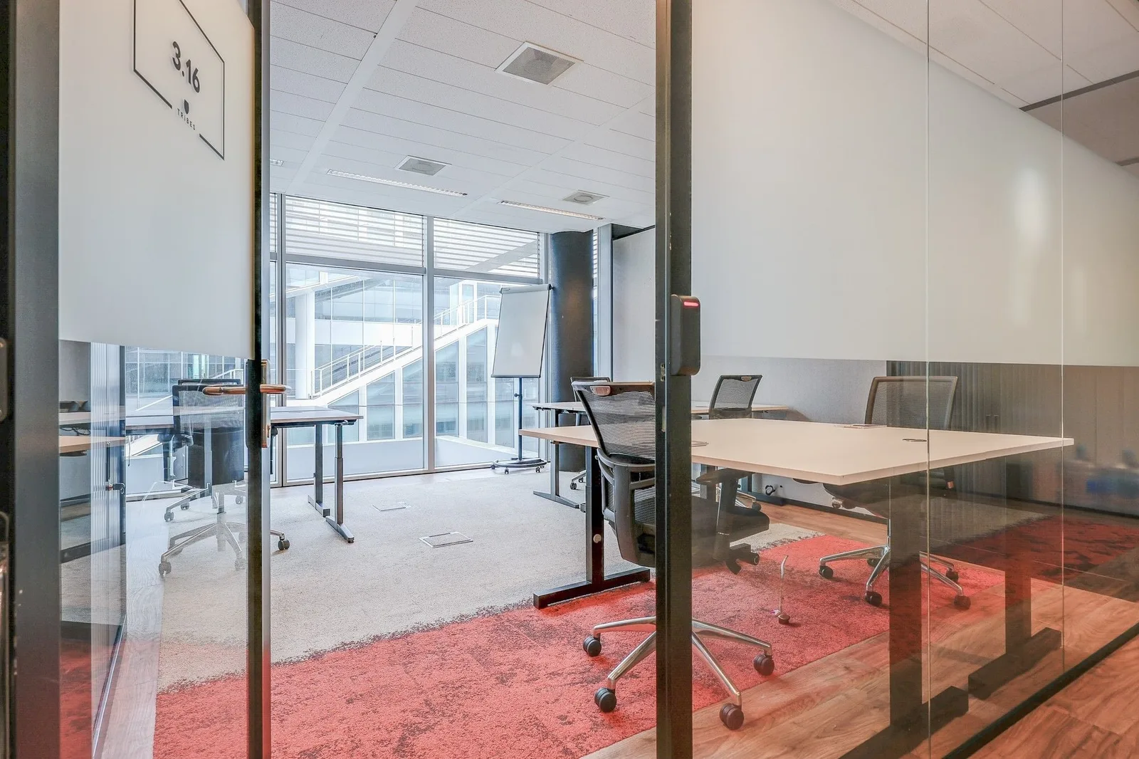 Tribes Amsterdam South Axis SOM 2, Privékantoor met 4 werkplekken, Amsterdam