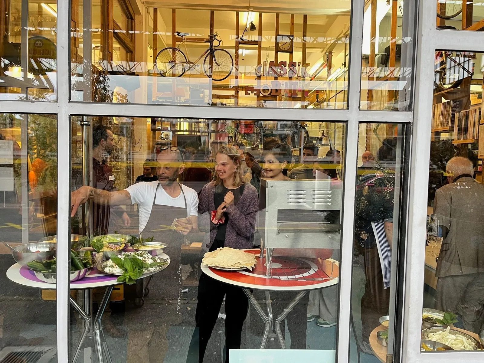 Tsiferblat Lausanne, Kantine, Lausanne