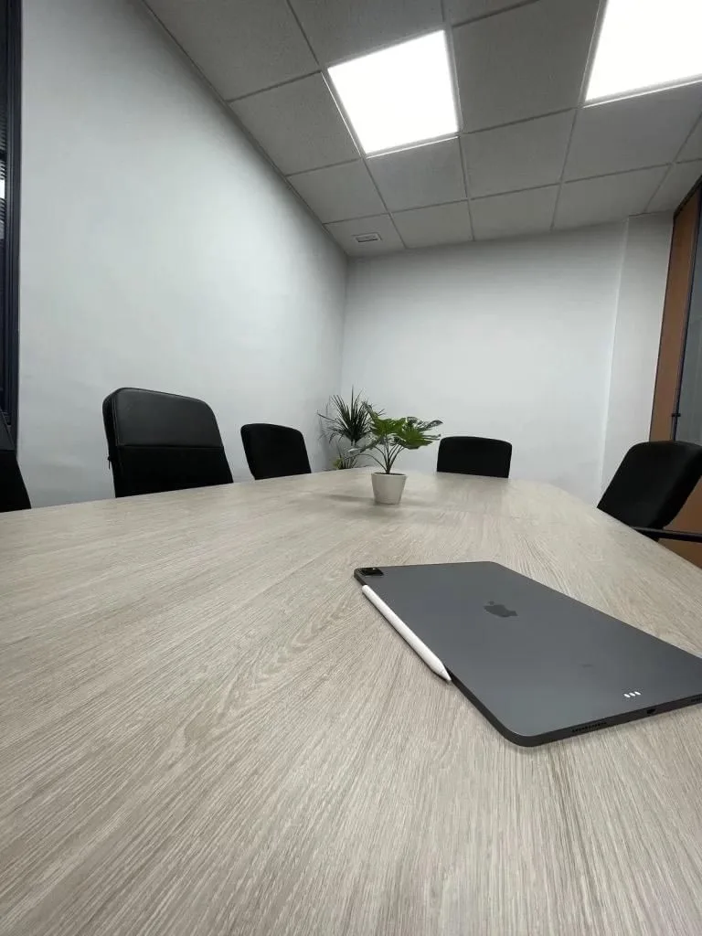 Uiwork, Sala de reuniões para 5 pessoas, Valencia
