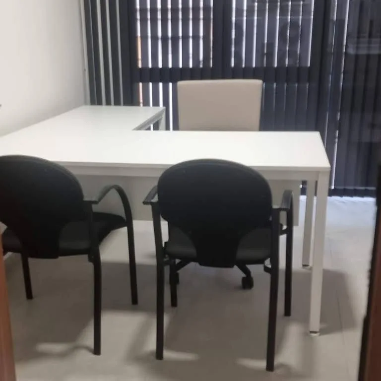 V11 Coworking, Private office, 1 desk, Alicante
