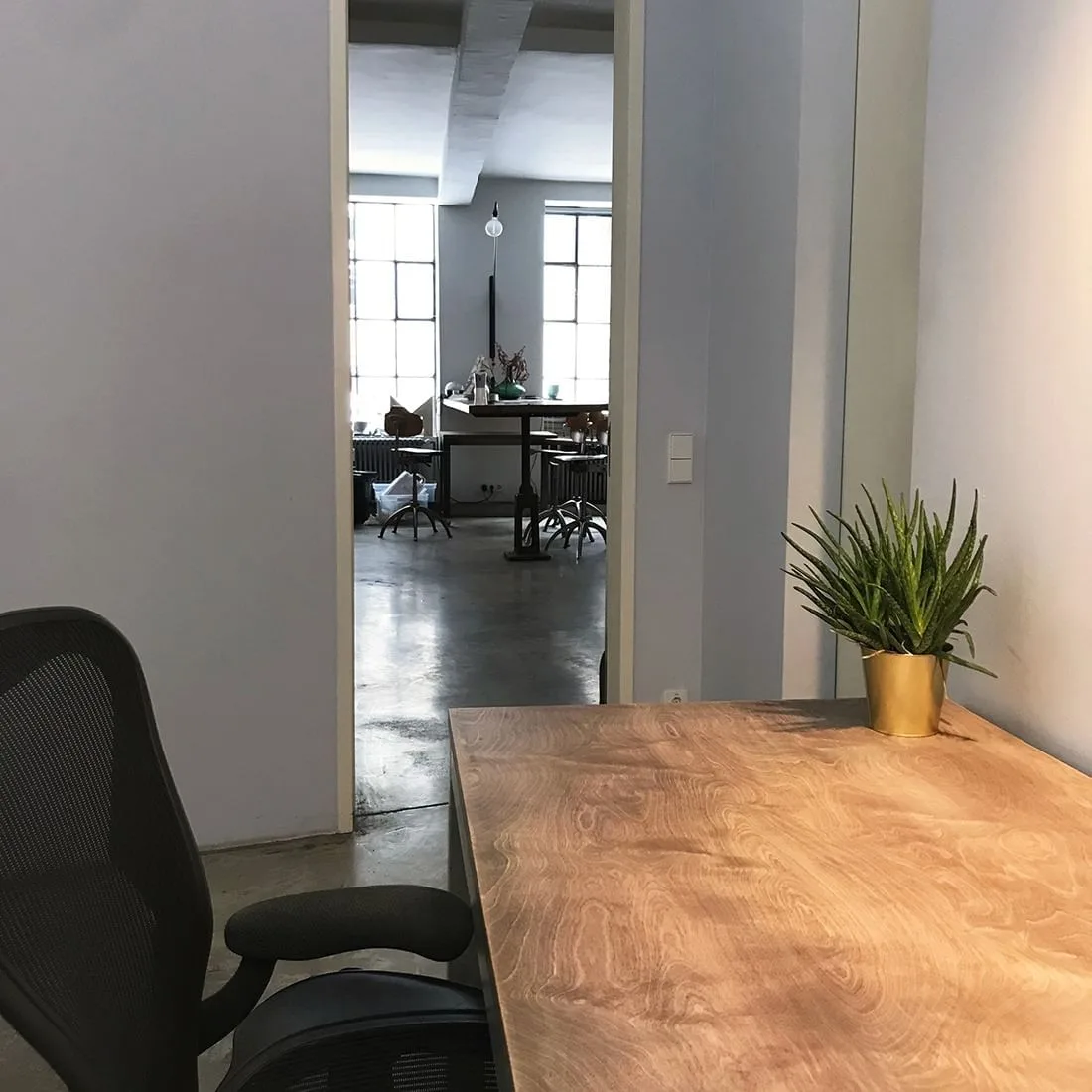 Velvet Space, Privatbüro mit 1 Arbeitsplatz, München