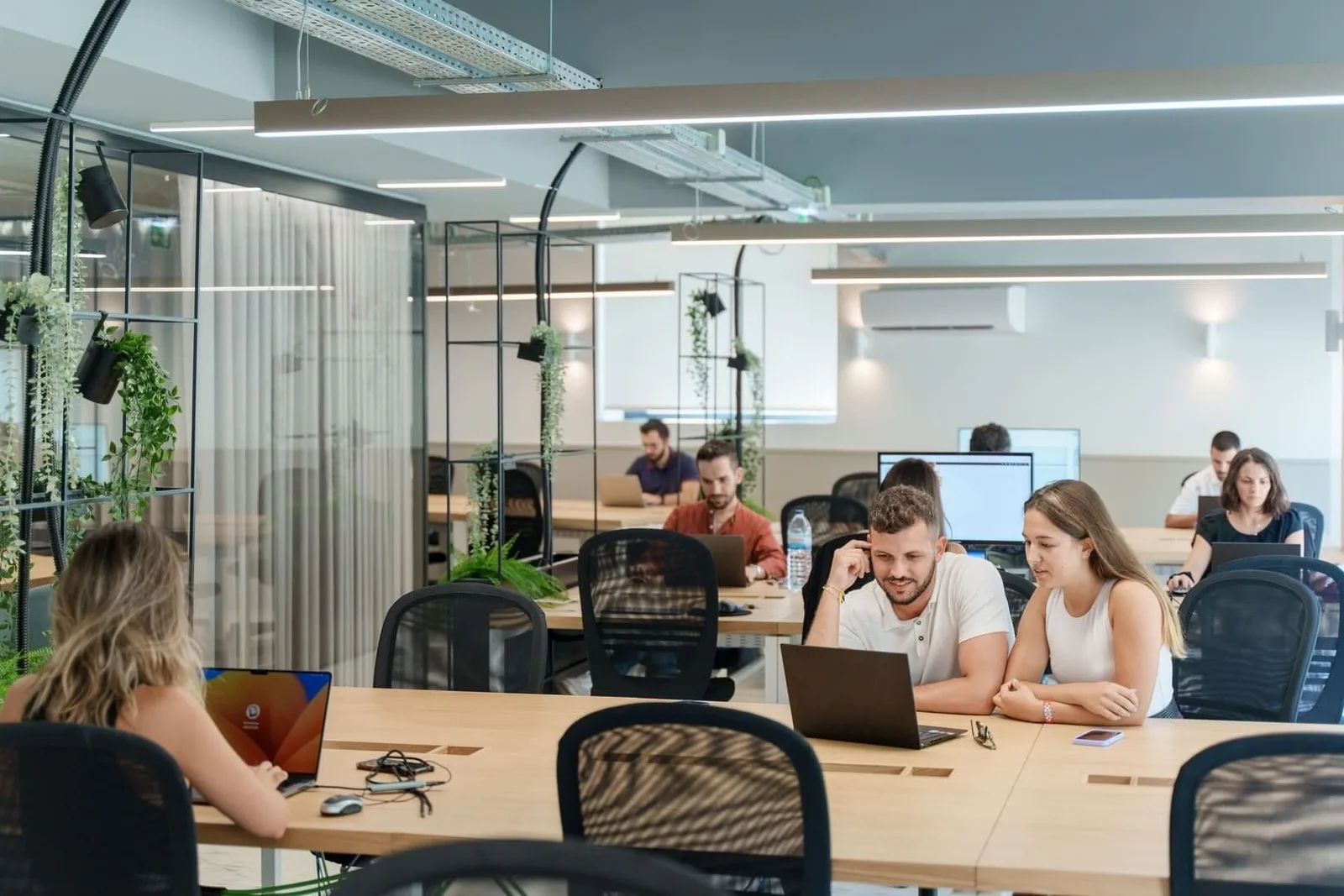 Vertical Coworking - Firmeza, Open space, Porto