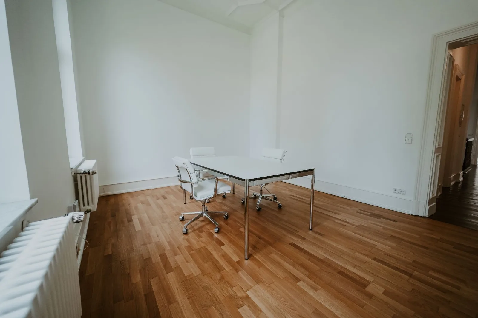Villa Workspace, Private office, 4 desks, Cologne