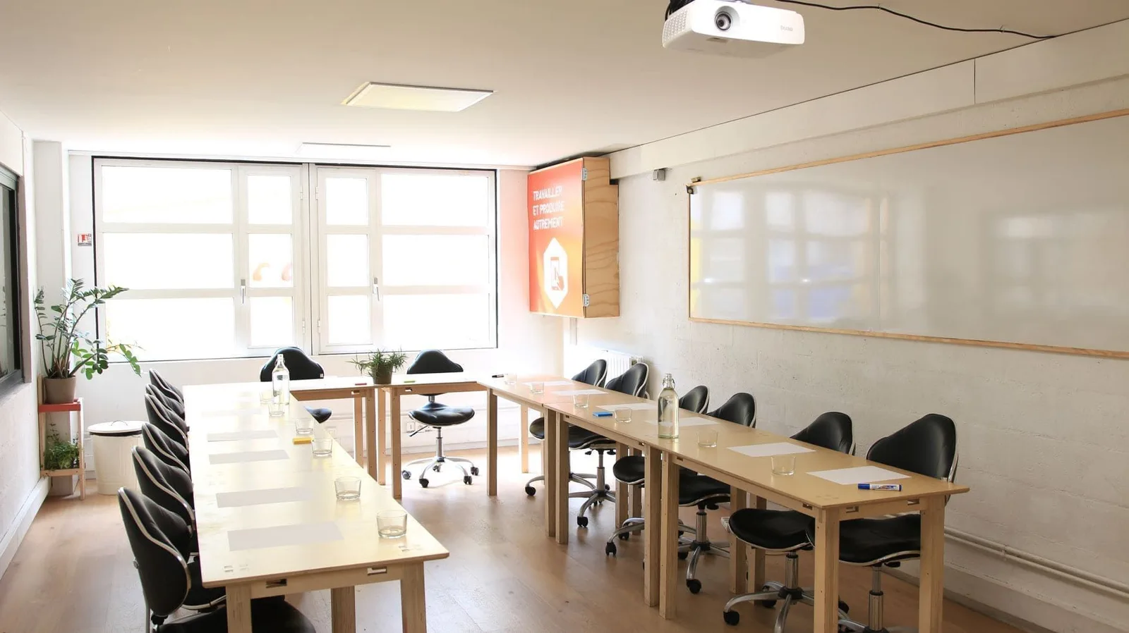 Volumes, Salle de formation 14 personnes, Paris 19e