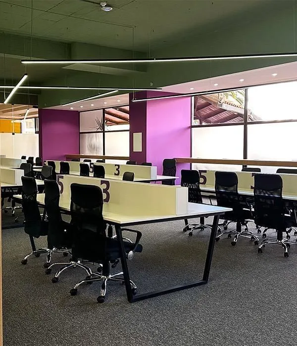The Wave Coworking, Open-plan office, Portimão