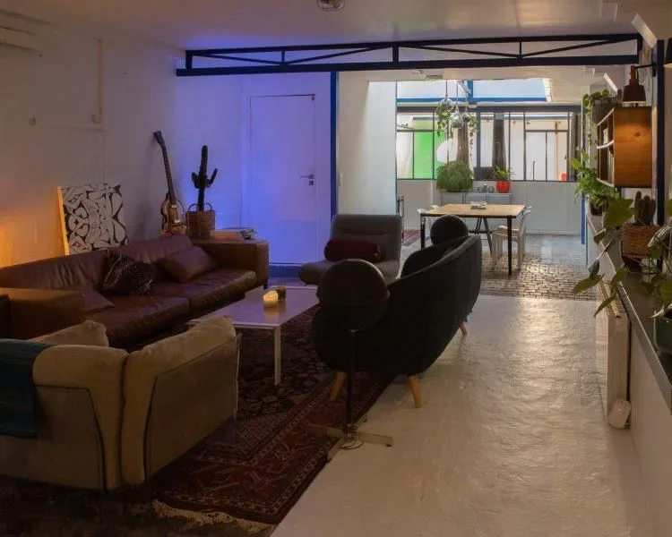 Wave Form Studio, Lounge, Bordeaux