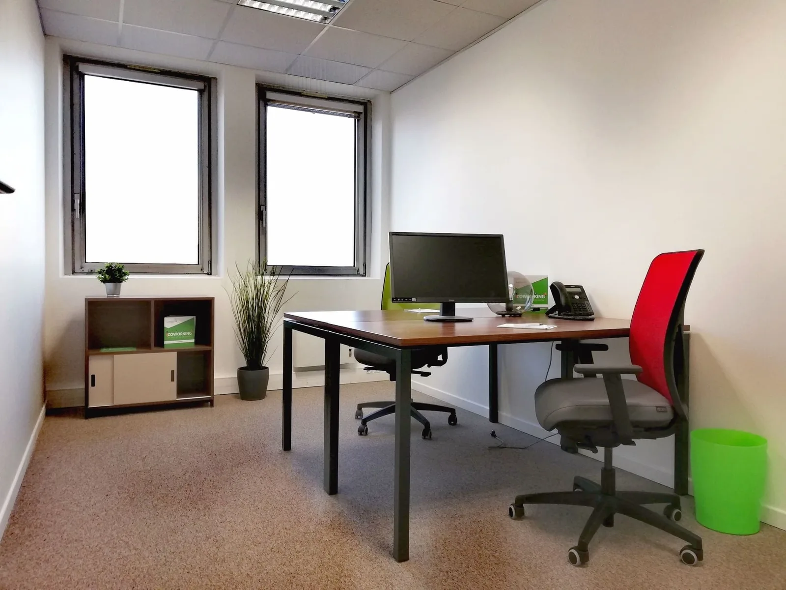 Weréso Colombes, Privatbüro mit 2 Arbeitsplätzen, Colombes