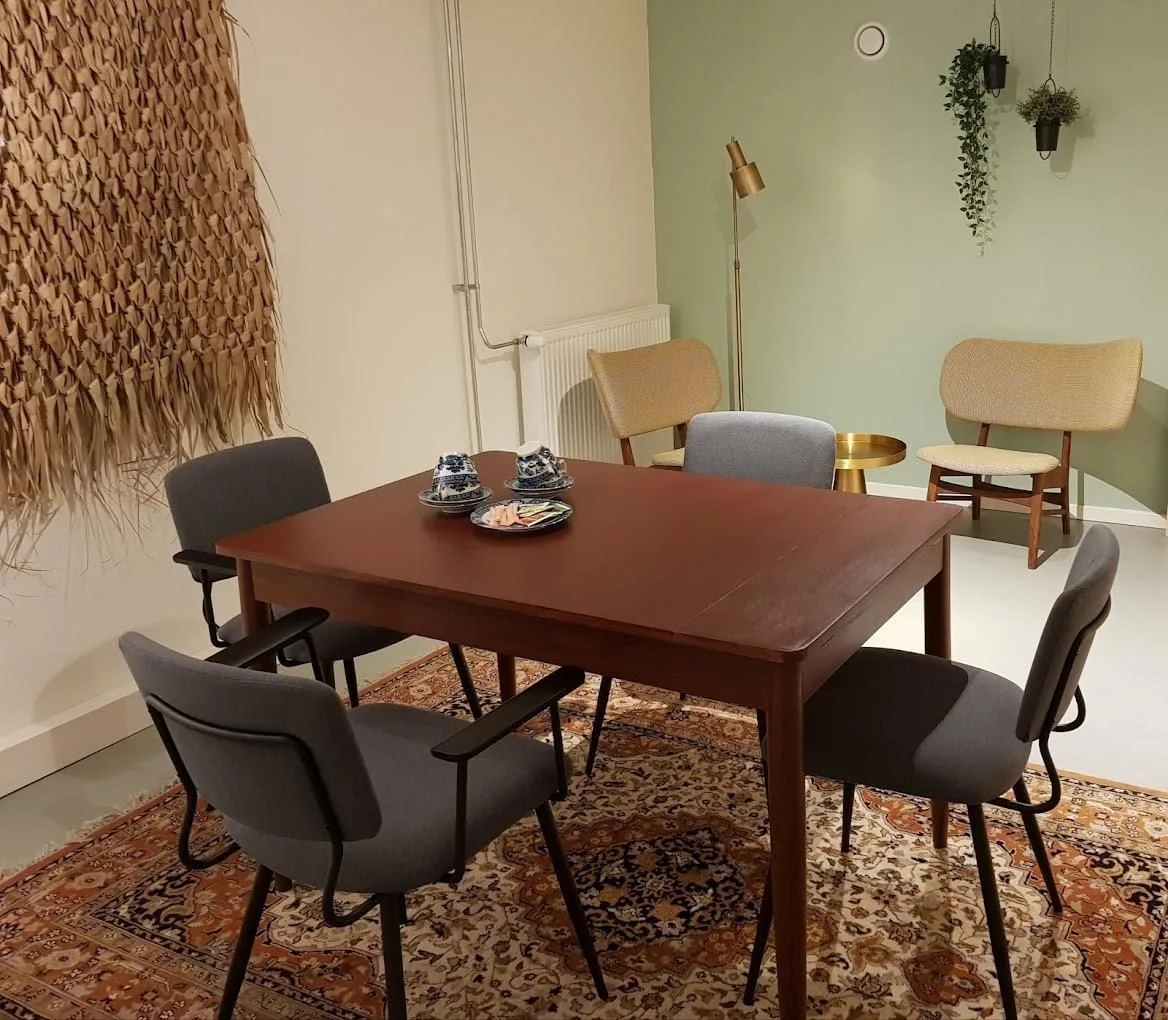 Werkplaats 75C, Vergaderruimte voor 4 personen, Goor