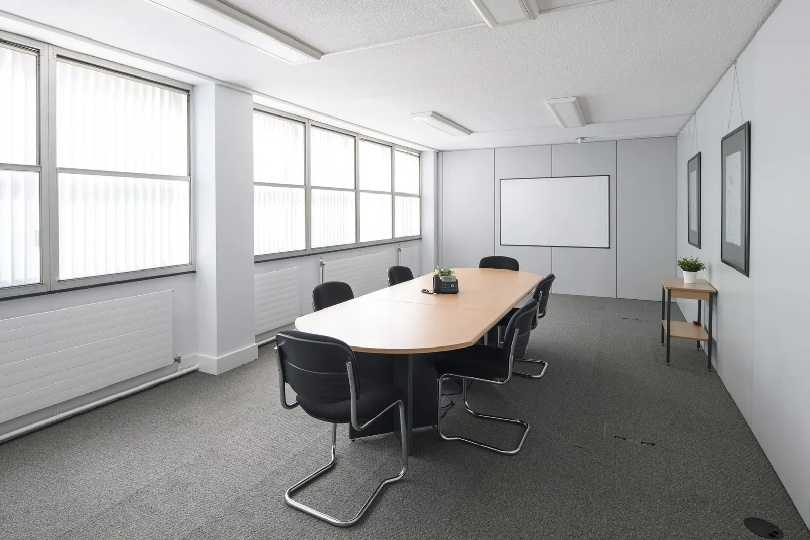 Westmead House - Offices Farnborough, Meeting room for 6 people, Farnborough