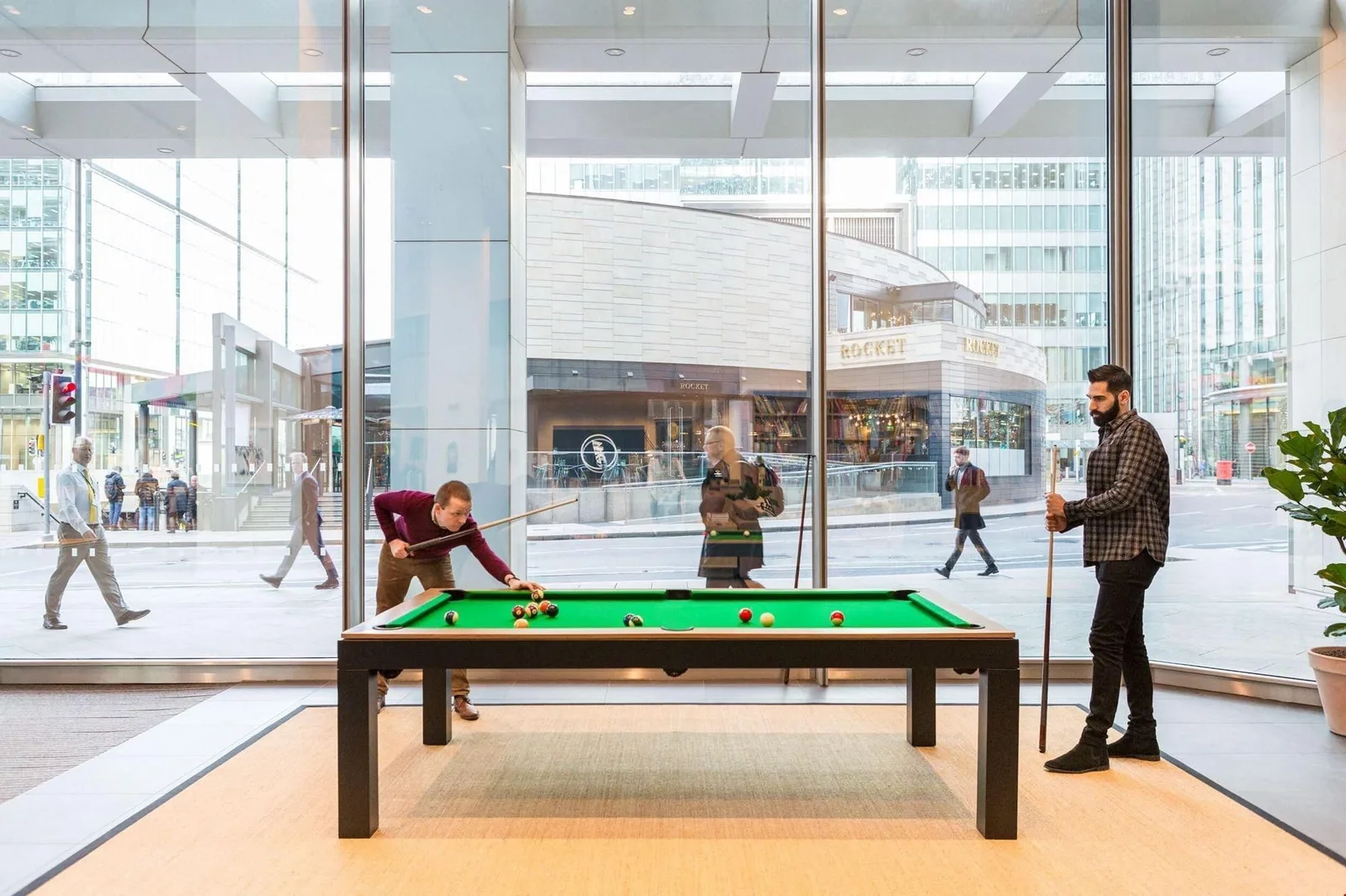 WeWork 30 Churchill Place, Espace détente, Londres