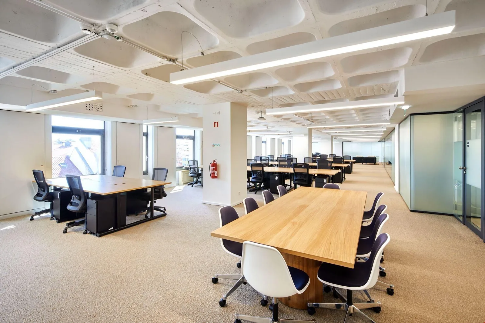 WeWork Alexandre Herculano, Espacio diáfano, Lisboa