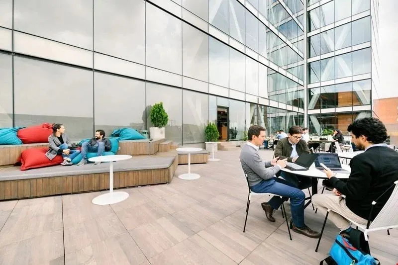 WeWork Calle 81 #11-08, Terraza y espacio exterior, Bogotá
