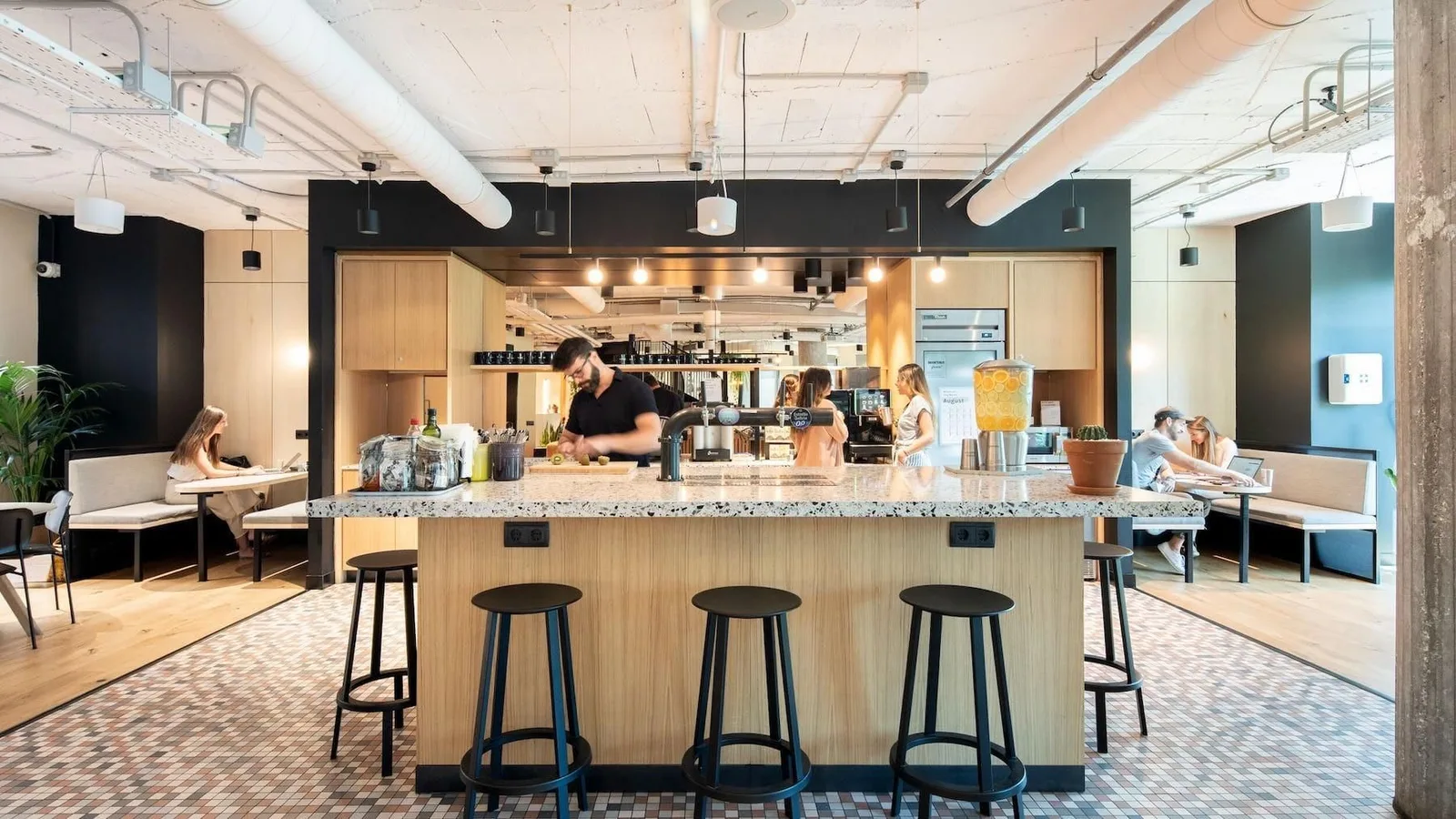 Wework Paseo De La Castellana, 43, Cafetaria, Madrid