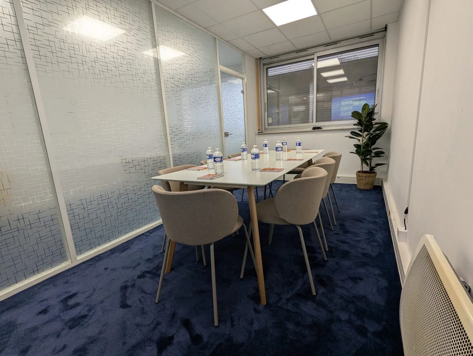 Whosbox , Meeting room for 8 people, Lyon 9e