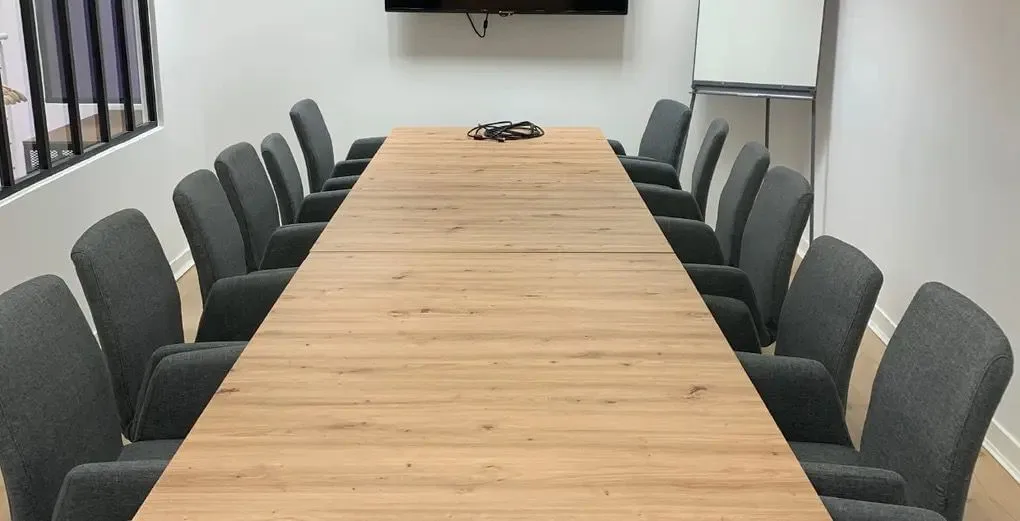 WIGI Pessac Centre, Besprechungsraum für 14 Personen, Pessac