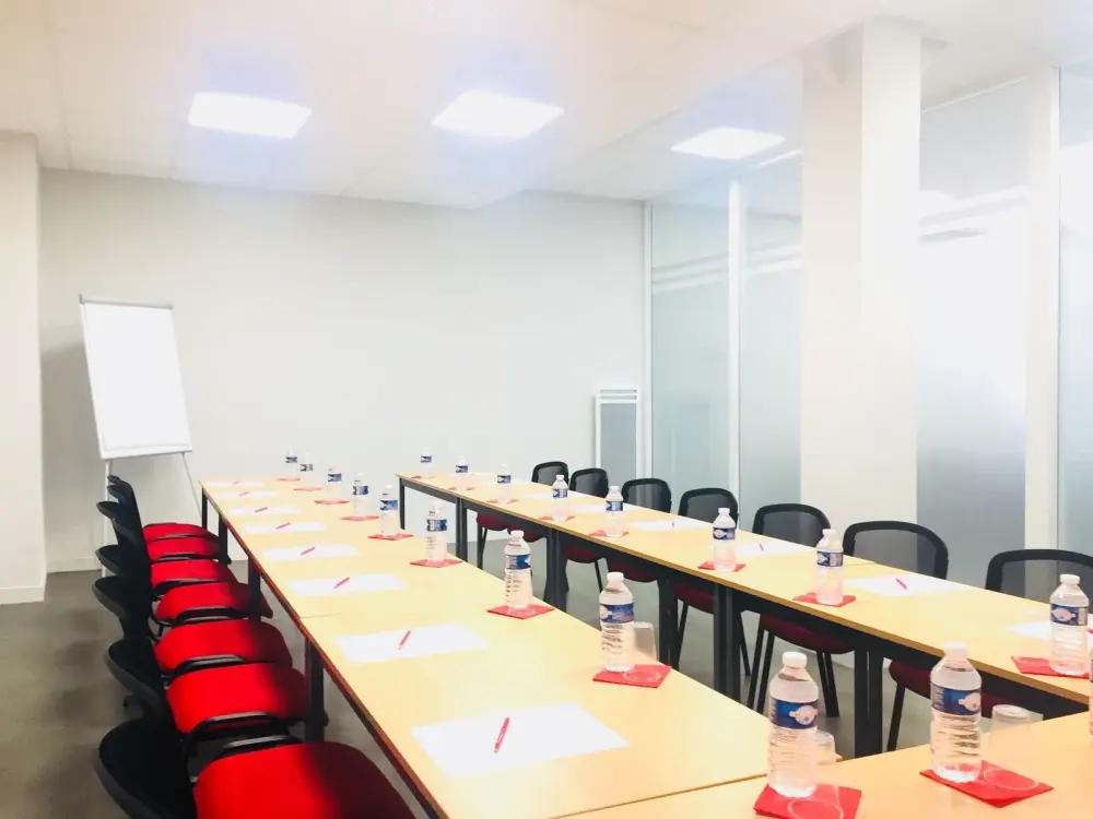 Salle de réunion 16 · Buro Club Limoges