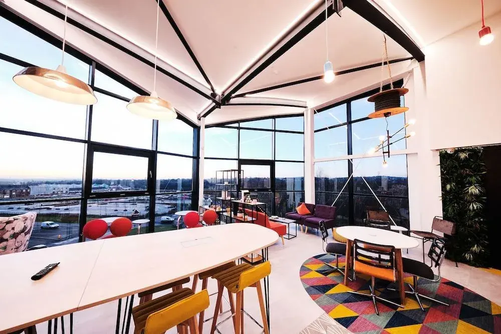 Offiss Workspace